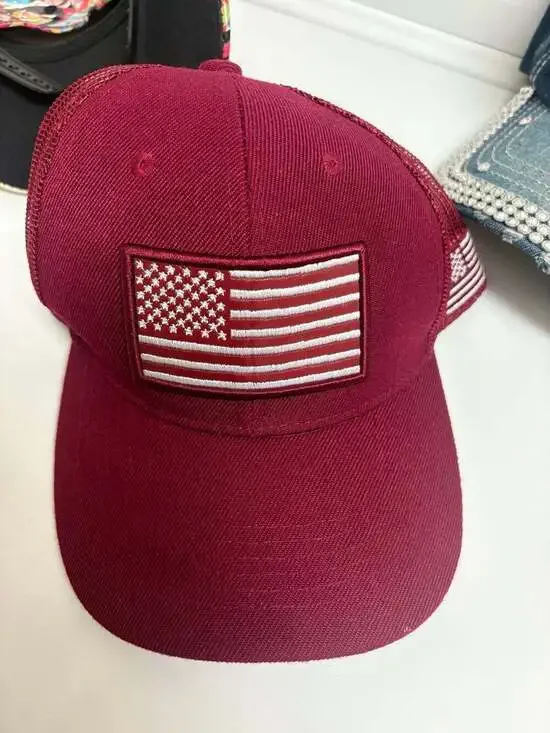 3 Hats - Picture 5 of 12